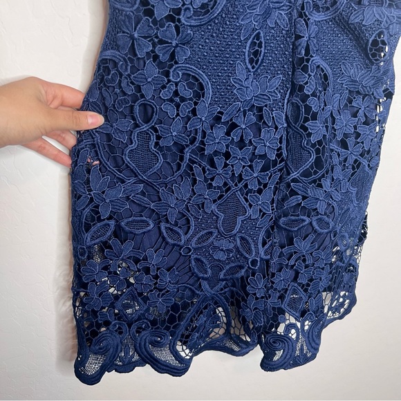 ASTR THE LABEL Lace Romper. Size Medium - Picture 4 of 9